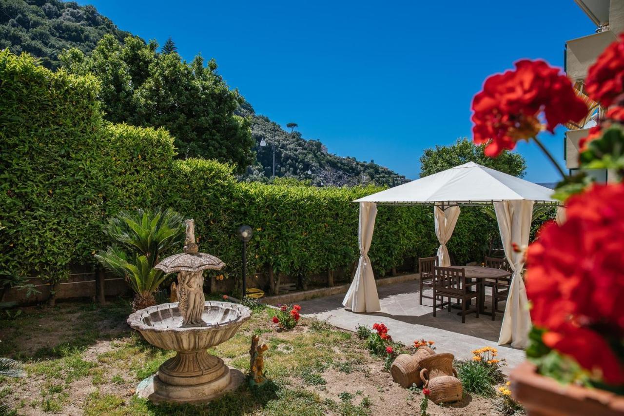 Emily'S Home Sorrento Luaran gambar